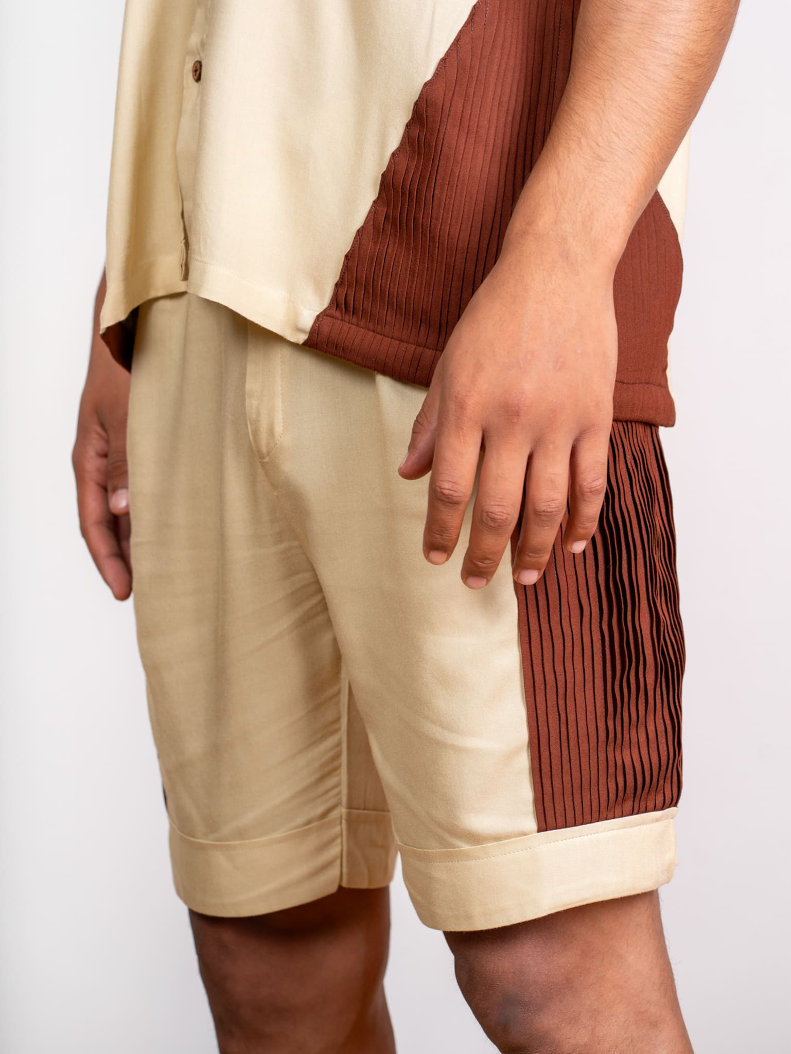 Shorts With Pleated Strap